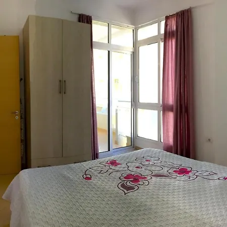 Two With Swimming Pool Apartament