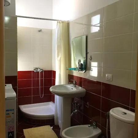 Apartament Two With Swimming Pool Radhimë