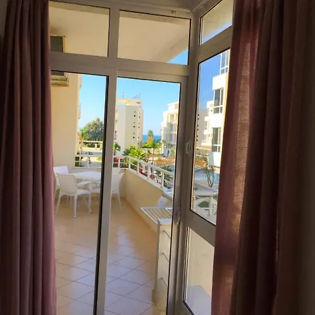 דירה Two With Swimming Pool Radhimë